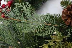 Guirnalda Navideña Artificial de Pino y PVC a Bajo Precio, Piñas Artificiales, Guirnalda Navideña Artificial - Product Image 5