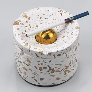 Cendrier de patio coupe-vent pour extérieur Plateau à cigares en béton ignifuge avec design scellé - Product Image 3