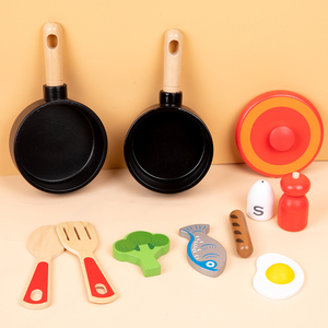 Ensemble de jouets de cuisine en bois UBM : Poêle, <span class=keywords><strong>casserole</strong></span>, couvercle, spatule, cuillère, ustensiles pour œufs, poisson et légumes, jeu d'imitation pour enfants, certifié CE CPC, personnalisable OEM - Product Image 2