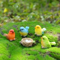 Miniatur-Vogel-Harzfigur als Mikrolandschafts-Ornament für Schreibtisch- und Regaldekoration