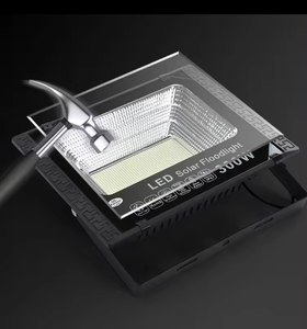 Luz solar de jardín de alta calidad al aire libre impermeable IP66 Luz de inundación LED solar 500W luces solares - Product Image 4