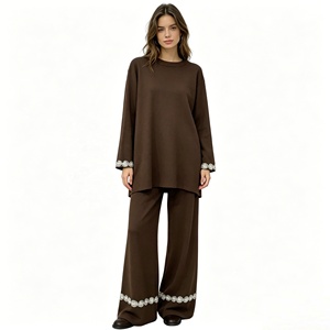 Ensemble élégant en tricot de laine mélangée, pull à manches longues + pantalon large avec strass, vêtements de détente décontractés de luxe pour femmes - Product Image 2