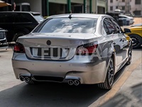 Kit carrosserie pare-chocs pour BMW série 5 E60 04-10 Upgeade to M power M5 style avec pare-chocs avant et arrière Phare de haute qualité