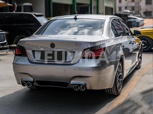 Kit de Carrocería para BMW Serie 5 E60 04-10, Actualización a Estilo M Power M5 con Parachoques Delantero y Trasero, Faros de Alta Calidad - Product Image 6