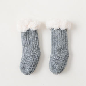 Chaussettes de sol pour enfants en coton super épais Chaussettes doublées Sherpa pour bébé antidérapantes de couleur unie - Product Image 3