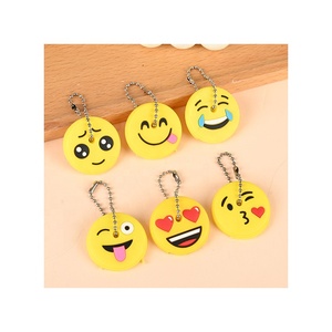 Joli ensemble de clés <span class=keywords><strong>2D</strong></span> en PVC personnalisable pour sac et décoration suspendue, style INS créatif, porte-clés unisexe pour couple - Product Image 6