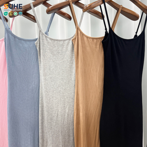 Vestido Largo Maxi SUHE DR-3003 para Mujer, Negro, Modal, Cuello Halter, Corte en A, Ecológico, Lavable, Transpirable, Alta Calidad - Product Image 4