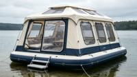 Grande tente flottante gonflable pour le camping aquatique avec échelle