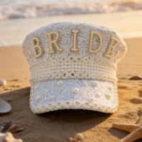 Chapeau de mariée blanc à sequins et perles en stock pour femme, idéal pour enterrement de vie de jeune fille, festival Burning Man, fête de mariage