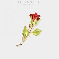 QIANZUYIN Soldes Exceptionnelles Broche Rose Rouge Romantique pour Femme, Broche Fleur Designer en Alliage de Zinc, Idée Cadeau pour Mariage et Fête