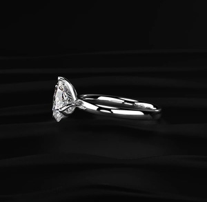 Anillo de Diamantes Ecológico con Acabado Elegante para Mujer, Ideal para Fiestas, Bodas, Compromisos y Regalos, Disponible al Mejor Precio - Product Image 3