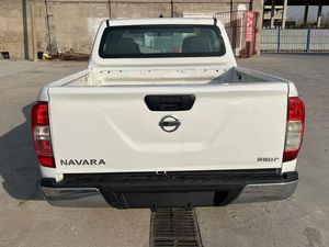 2019 Nissan Navara 2.5L Gasolina Versión de conducción a la izquierda Varias camionetas usadas para la <span class=keywords><strong>venta</strong></span> al por mayor - Product Image 5