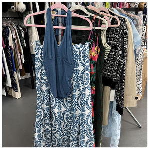 ชุดกระโปรงผ้าฝ้ายปักลายดอกไม้มาใหม่ - Product Image 1