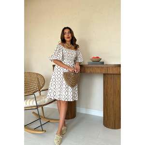 Vestido casual de verano de viscosa a cuadros con hombros descubiertos, cintura elástica, corte en A, manga con volantes, transpirable y tejido para ocio. - Product Image 4