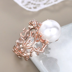 Bague Vintage en Faux Perles et Branches de Corail Creuses pour Femme, Bijou de Doigt Indice Orné de Créateur - Product Image 6