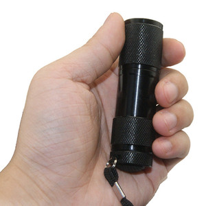 2025 Mini Portable Ultra Violet Lumière Lampe 9 LED Lampe de Poche pour Mouche Attachant Buzzer Bug <span class=keywords><strong>Nymphe</strong></span> UV Colle Durcissement Pêche Mouches Faire - Product Image 2