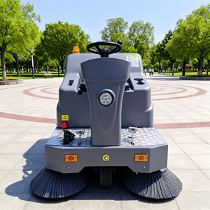 COTS 1-5, Barredora Autopropulsada de Pisos y Carreteras con Batería de 48V 73Ah, Nueva y Más Vendida - Product Image 1