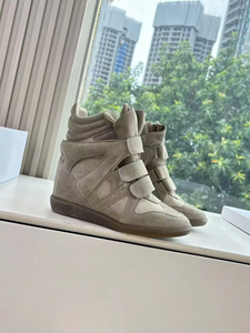 Chaussures de créateur pour femmes, baskets en cuir de luxe, baskets à scratch, baskets streetwear de créateur - Product Image 4