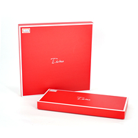 Caja Rígida de Regalo para Damas de Honor, Personalizada y de Lujo, con Tapa Roja y Dorada, para Recuerdos de Boda Elegantes