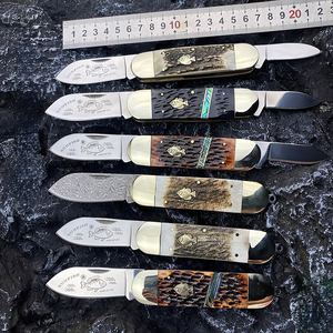 Coltello Pieghevole OEM Personalizzabile in Acciaio Damascato a Doppia Lama per Sopravvivenza, Caccia e <span class=keywords><strong>Campeggio</strong></span> con Design in Osso di Bue - Product Image 2