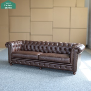 Divano in Pelle <span class=keywords><strong>Stile</strong></span> Country Americano Chesterfield, <span class=keywords><strong>Stile</strong></span> <span class=keywords><strong>Industriale</strong></span> Vintage, in Vera Pelle Cerata, <span class=keywords><strong>Arredamento</strong></span> per <span class=keywords><strong>Soggiorno</strong></span> - Product Image 3