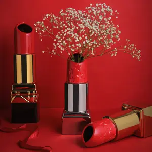 创意红色陶瓷口红花瓶家居装饰