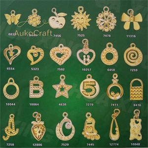 Venta al por mayor de fábrica: Deslizadores de cremallera metálicos chapados en oro con tirador de diamante y diseño de luna, mariposa y estrella de cinco puntas - Product Image 4