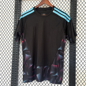 ชุดเล่นฟุตบอลฤดูร้อนเครื่องแบบผู้รักษาประตูทีมฟุตบอล2025/26สเปนรุ่นพิเศษสำหรับการแข่งขันในสโมสรยุโรป - Product Image 1