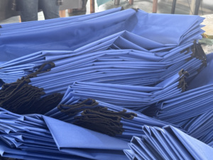 Caseta para Mascotas Elevada de Tela Oxford Transpirable, Resistente al Agua y Duradera de Alta Calidad, Casa para Perros al Aire Libre para Siesta - Product Image 4