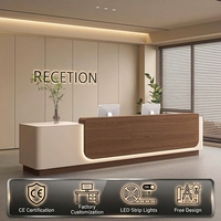 Comptoir d'accueil minimaliste moderne en MDF écologique et durable pour hall d'hôtel et bureau d'entreprise