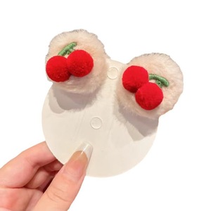 Paquete de un par de pinzas pequeñas de felpa Ximang para niñas, horquillas de cereza para otoño e invierno, pasadores laterales para la frente de niños - Product Image 5