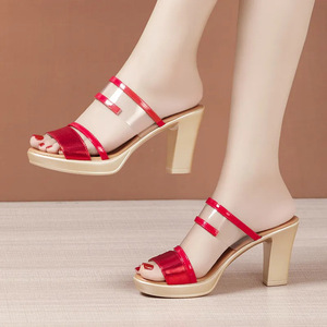 Chaussons tendance <span class=keywords><strong>pour</strong></span> femmes, nouvelle collection été, talon épais transparent antidérapant, chaussures à talons hauts <span class=keywords><strong>pour</strong></span> filles, chaussons à talons hauts <span class=keywords><strong>pour</strong></span> femmes - Product Image 4