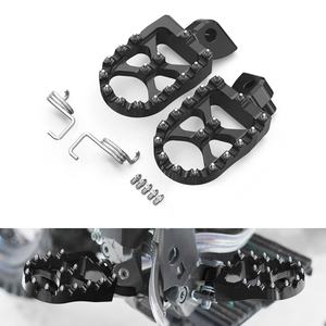 Reposapiés CNC de 57 mm para <span class=keywords><strong>KTM</strong></span> 65 85 <span class=keywords><strong>125</strong></span> 150 250 350 450 <span class=keywords><strong>EXC</strong></span> SX XC <span class=keywords><strong>2009</strong></span>-2015 - Product Image 1