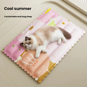 Tapis rafraîchissant en soie glacée pour animaux de compagnie, lit pour chat, coussin en gel d'été pour chiens et chats, tapis de couchage pliable antidérapant et rafraîchissant XS-XXL OEM - Product Image 1