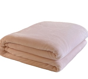 <span class=keywords><strong>100</strong></span>% <span class=keywords><strong>polyester</strong></span> mềm khuôn mẫu ấm áp tùy chỉnh logo khách sạn flannel lông cừu san hô ném chăn - Product Image 1