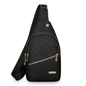 Sac de poitrine matelassé tendance pour femme, bordeaux, résistant à l'eau, plusieurs poches, fermeture éclair, sac bandoulière pour les trajets quotidiens - Product Image 2