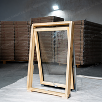 Fenêtre de toit à charnière centrale en aluminium et bois, haut de gamme, en pin massif, pour maison passive, avec micro-ventilation réglable