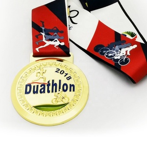 Medalla Deportiva Metálica 3D de Diseño Personalizado al por Mayor de Oneway, Trofeos Personalizados, Premio de Oro para Triatlón, Medalla de Duatlón - Product Image 3
