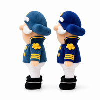 Mascotte en peluche personnalisée OEM, personnage de dessin animé capitaine, jouet en peluche de haute qualité pour la production de merchandising de marque sur mesure