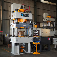 Presse hydraulique de forgeage à chaud de 630 tonnes pour la fabrication de roulements (bague intérieure, bride, demi-arbre, joint), de moyeux de roue et de roues de train