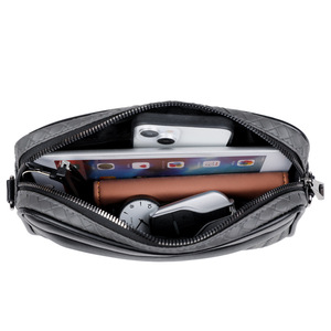 Sac Poitrine en Cuir PU de Haute Qualité Personnalisé, Sacs Bandoulière Croisés Tissés pour Hommes, Sac PU de Haute Qualité Tendance - Product Image 3