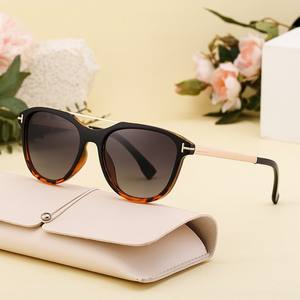 Gafas de sol elegantes con forma de ojo de gato para mujer, protección UV400, montura de PC, gafas de sol de clase 2, gafas de estilo callejero a la moda - Product Image 5