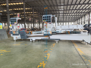 Scie à découper CNC à double tête pour fenêtres en <span class=keywords><strong>aluminium</strong></span>, <span class=keywords><strong>prix</strong></span> usine, 500/550/600 mm, motorisée, haute précision, contrôlée par PLC, 220V/380V - Product Image 5