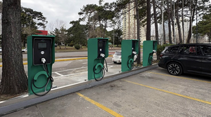 Borne de recharge murale SCU EVMS 40 kW DC |   Efficacité de 97 %, design compact pour concessionnaires et centres commerciaux - Product Image 4