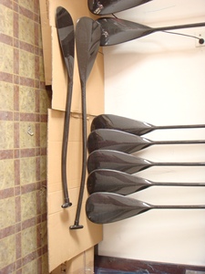 Chiều Dài Tùy Chỉnh Lai Sợi <span class=keywords><strong>Carbon</strong></span> Lưỡi Uốn Cong Trục <span class=keywords><strong>Outrigger</strong></span> <span class=keywords><strong>Canoe</strong></span> Mái Chèo OC Mái Chèo 2022 - Product Image 3