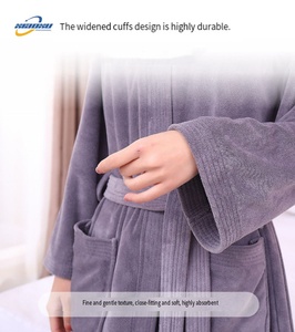 Peignoir en tissu éponge tricoté personnalisé avec logo en gros, peignoir pour femmes et hommes, peignoir tendance pour femmes, pyjama pour femmes - Product Image 2