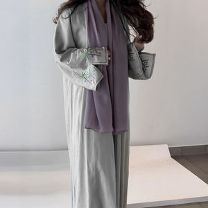 Conjunto de Abaya de Lino Transpirable con Diseño Abierto y Pañuelo de Chifón Bordado, ODM para Mujer, Todas las Temporadas - Product Image 1