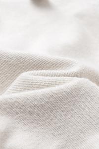 Sudadera con Capucha de Moda para Mujer Otoño N25501, Sudadera Corta con Bolsillos Grandes y Logotipo Frontal, Tejido de Rizo, Suministro ODM - Product Image 6