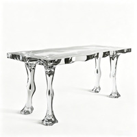 Table à manger en cristal transparent avec pieds sculptés pour une utilisation luxueuse à la maison et à usage commercial