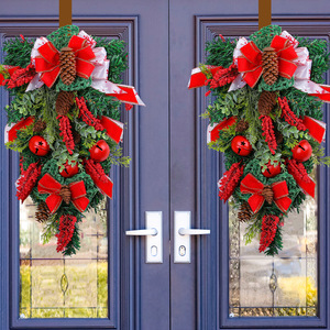 Guirnalda Navideña en Forma de Lágrima YUELIAN, Guirnalda Artificial de Pino con Lazo Rojo, Campanas y Bayas, Decoración Navideña para Puerta - Product Image 1